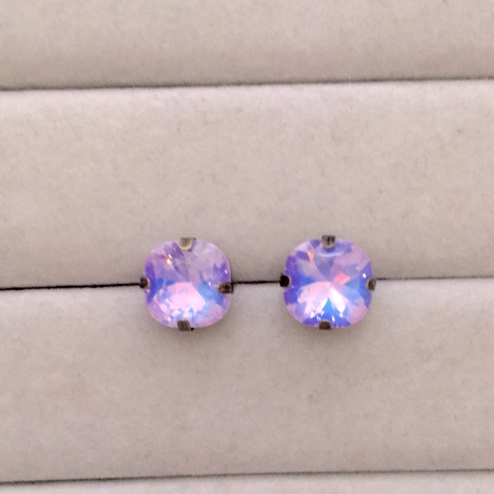 Lilac Purple Opal Aurora Borealis Cushion Cut Antique Brass Crystal Earrings - Picture 11 of 12
